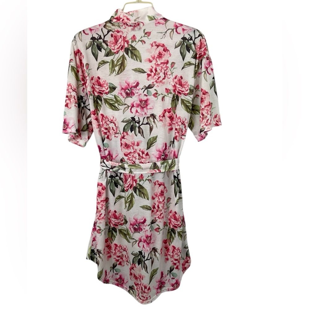 Show me your Mumu, floral wrap robe size 0/S GUC - Picture 5 of 10